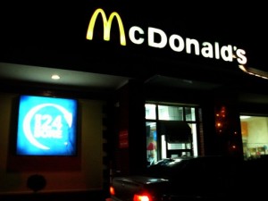 McDonalds deschis 24 ore.. NOT!