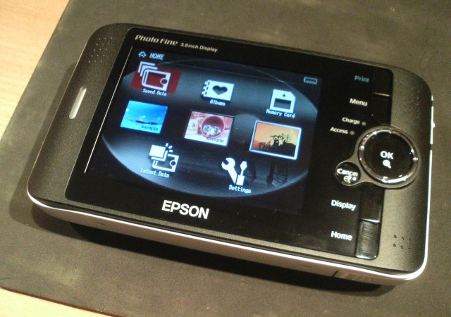 Epson P-2000