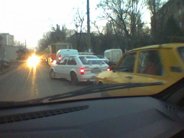 Eleron din lemn pe Opel Kadett