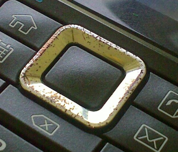 e51-rust-dpad-detail